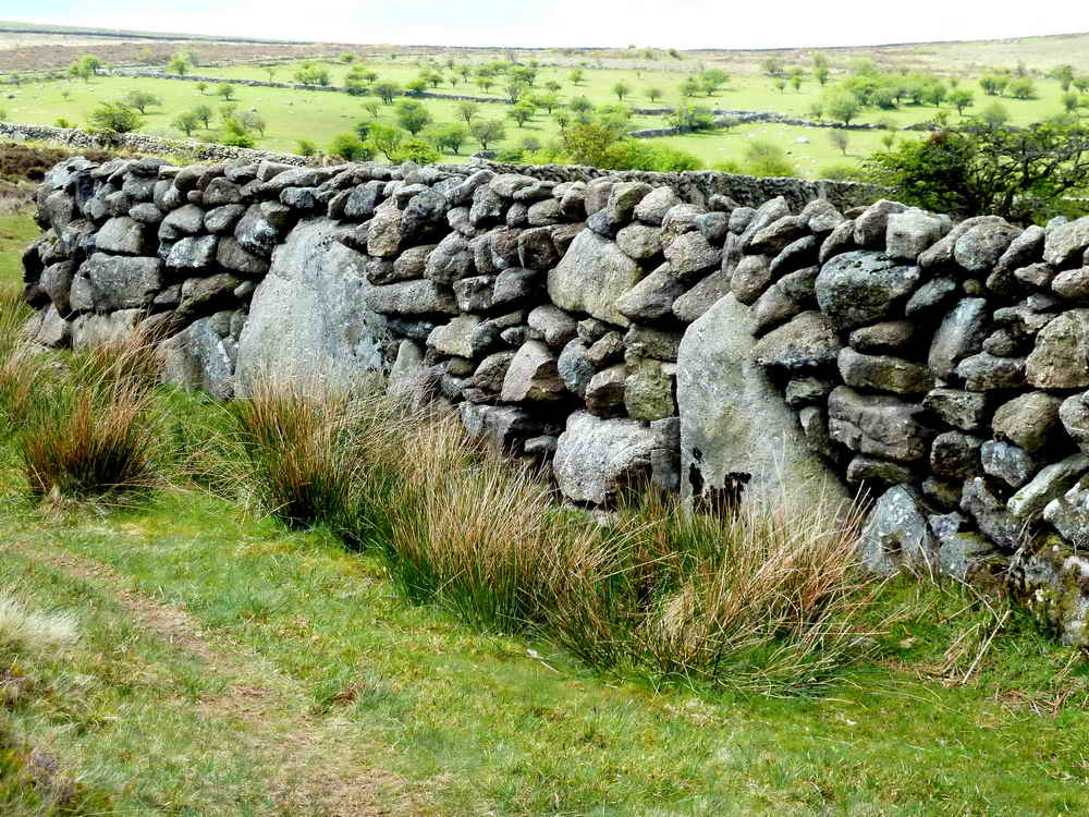 Dry stone walls