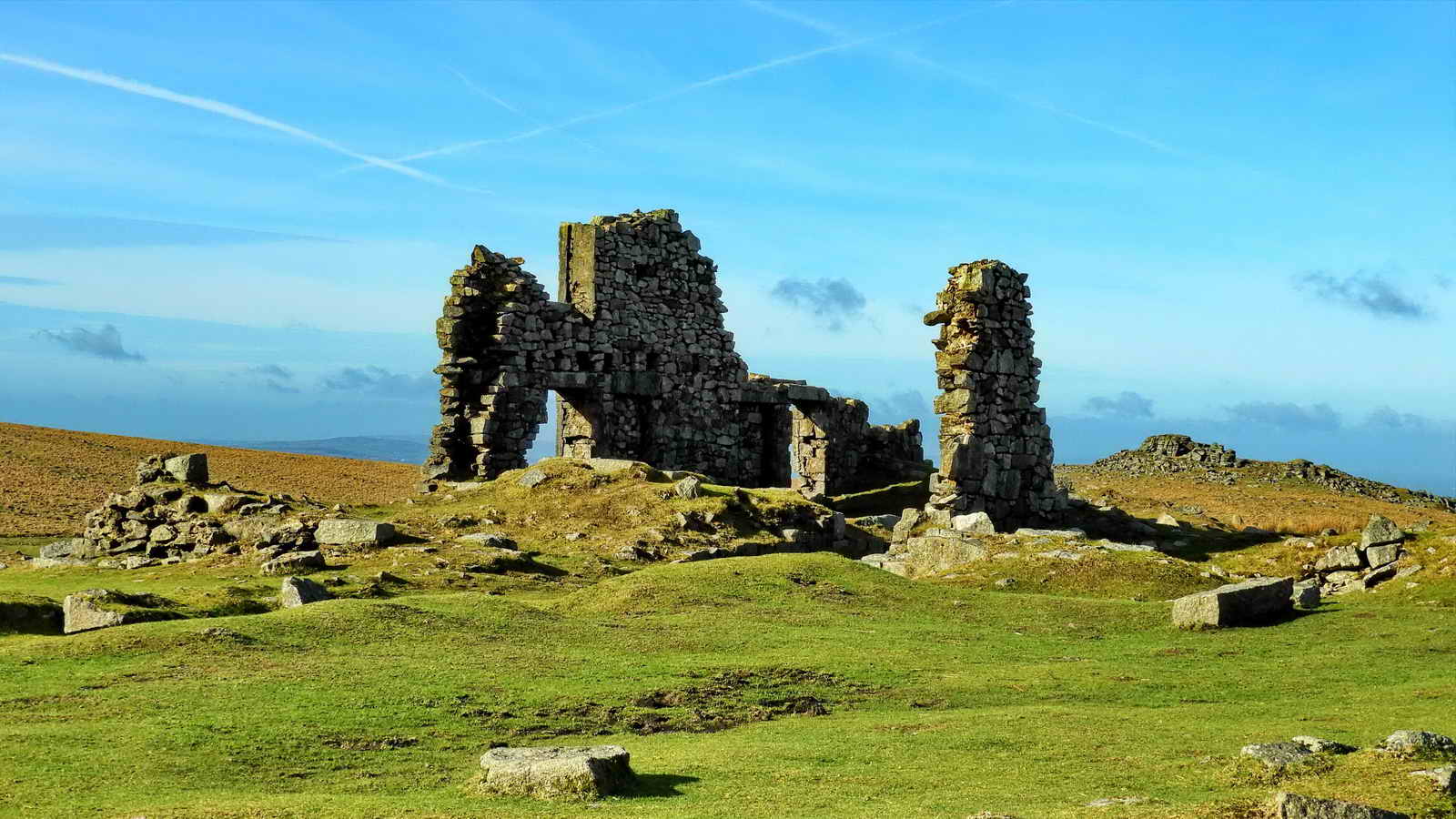 Hill Cottages, the tallest of the ruins