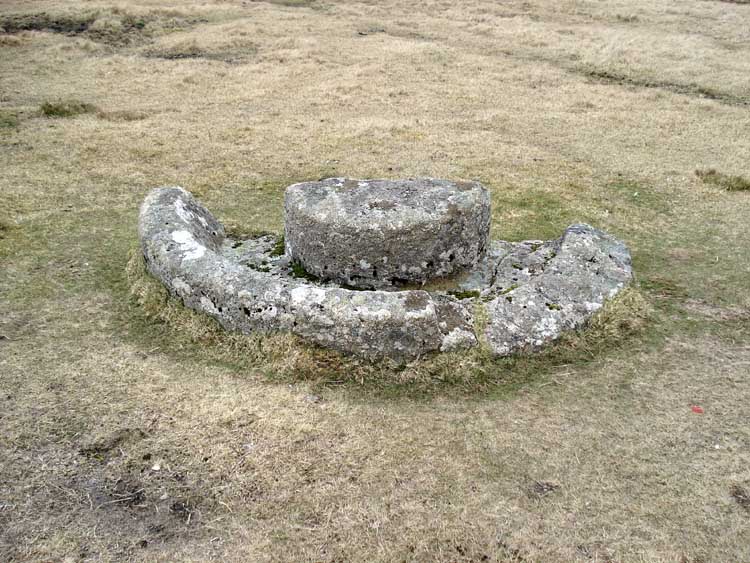 Half of an old cider apple press. SX 54637 89600