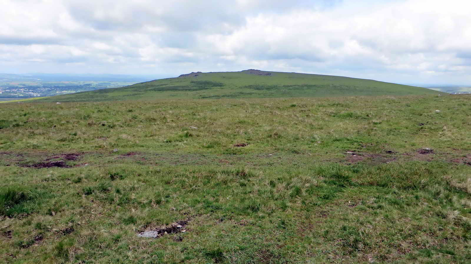 Looking Northwest towards Cox Tor. SX 530 761. Elevation 442 metres (1450 feet)