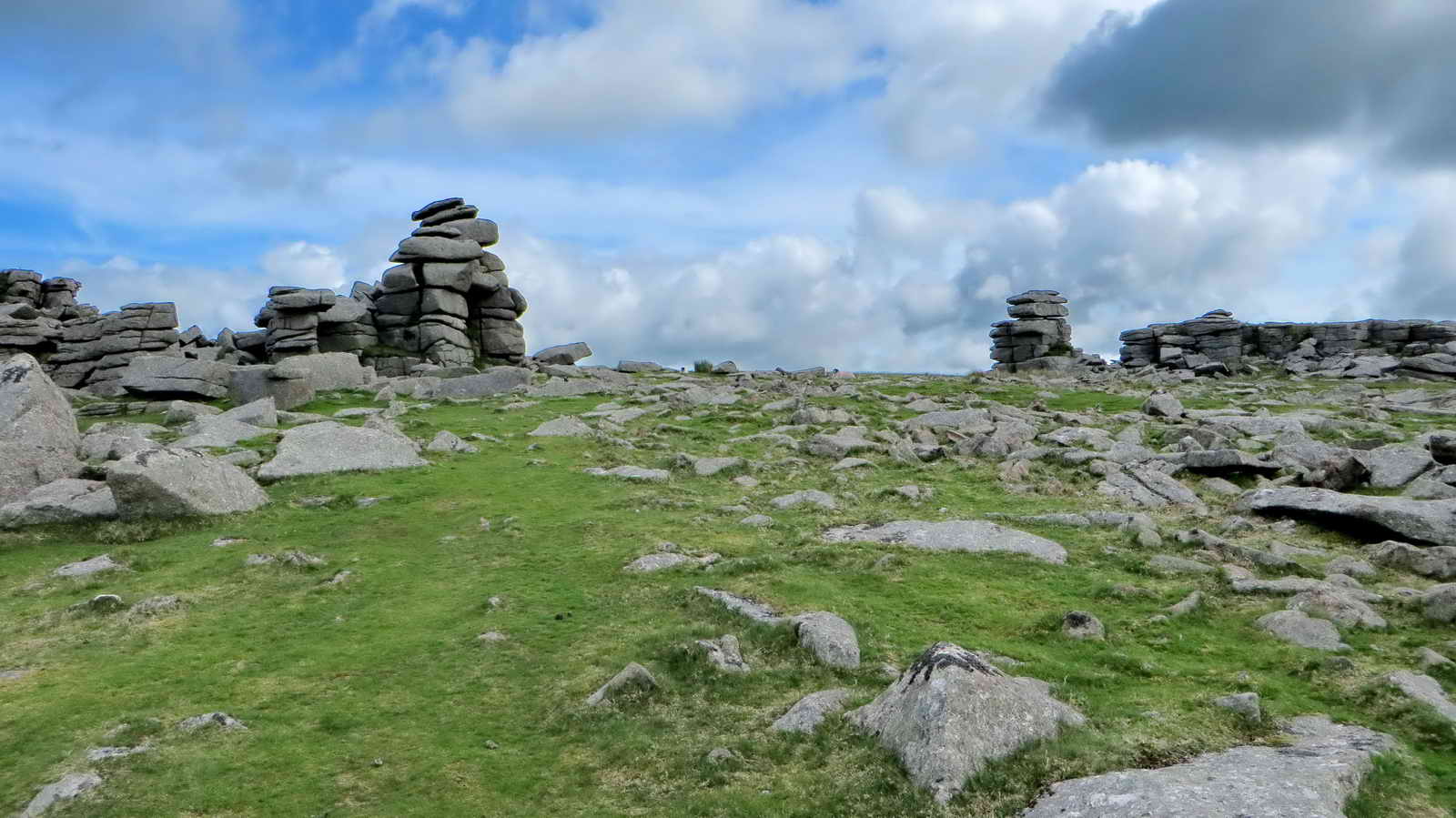 Climbing up to Great Staple Tor. SX 542 760. Elevation 455 metres (1492 feet)