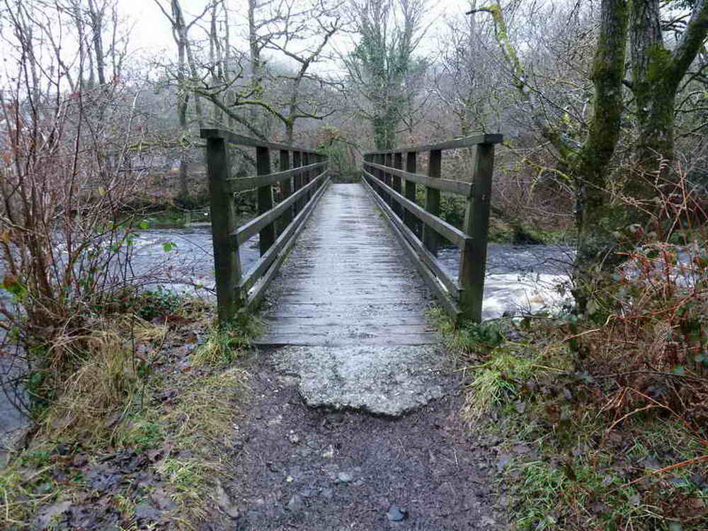 Footbridge over the Tavy that leads to the Mary Tavy Hydroelectric Power Station