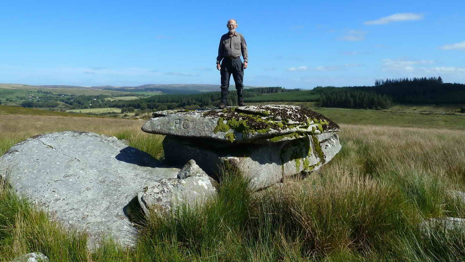 Arch Tor: the  “PC"inscription has been suggested to signify Powedermills Cottages (photo from 13 Sept. 2012)