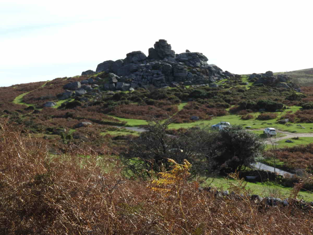 Approaching Bonehill Rocks and Bonehill Lawn