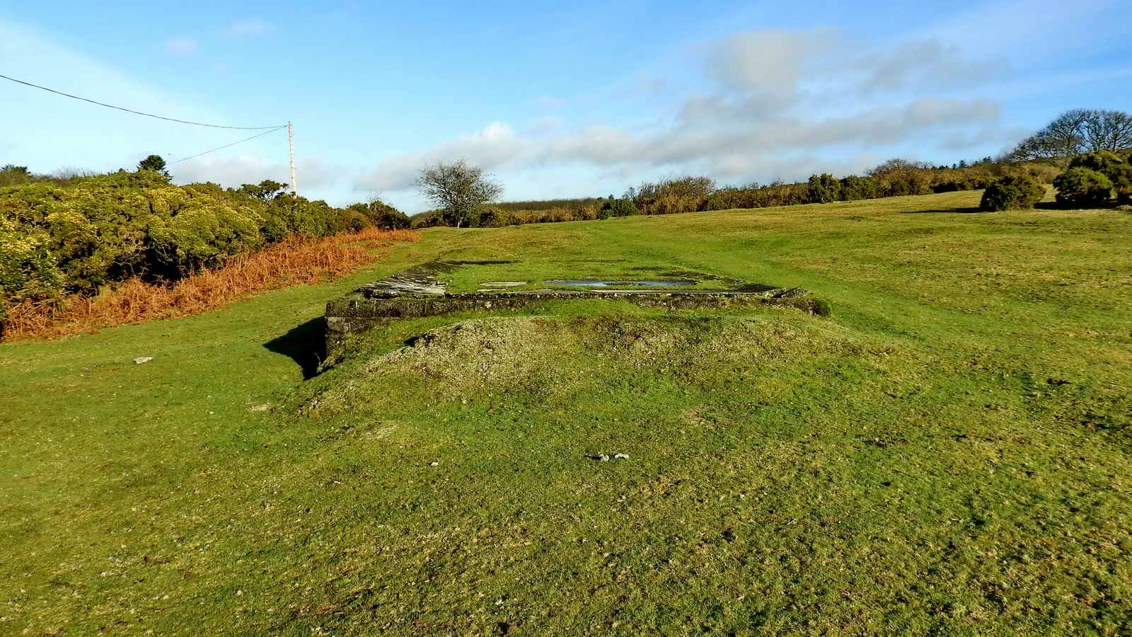 The hut base, looking in the other direction